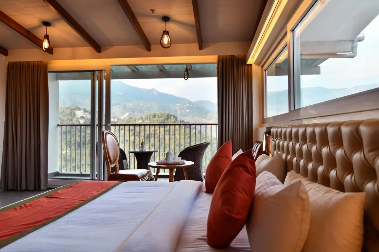 British County Resorts Anachal 4*,  India